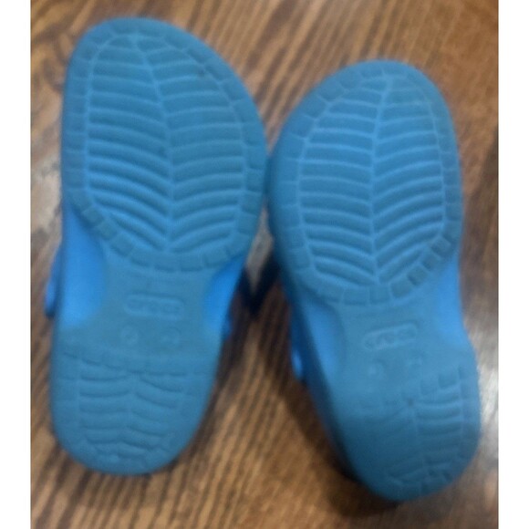 Crocs Unisex Kids Easy Slip-On Bouyant Baya Clog size 2 youth great condition - Picture 7 of 8